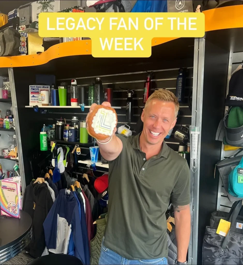LEGACY Fans 47 IMG 5591